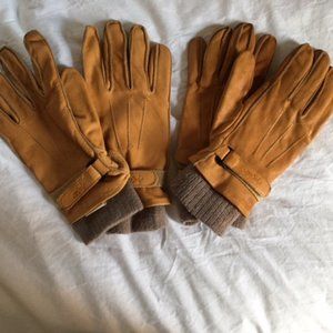 5/$20 - Two Pairs of Leather Auclair Gloves